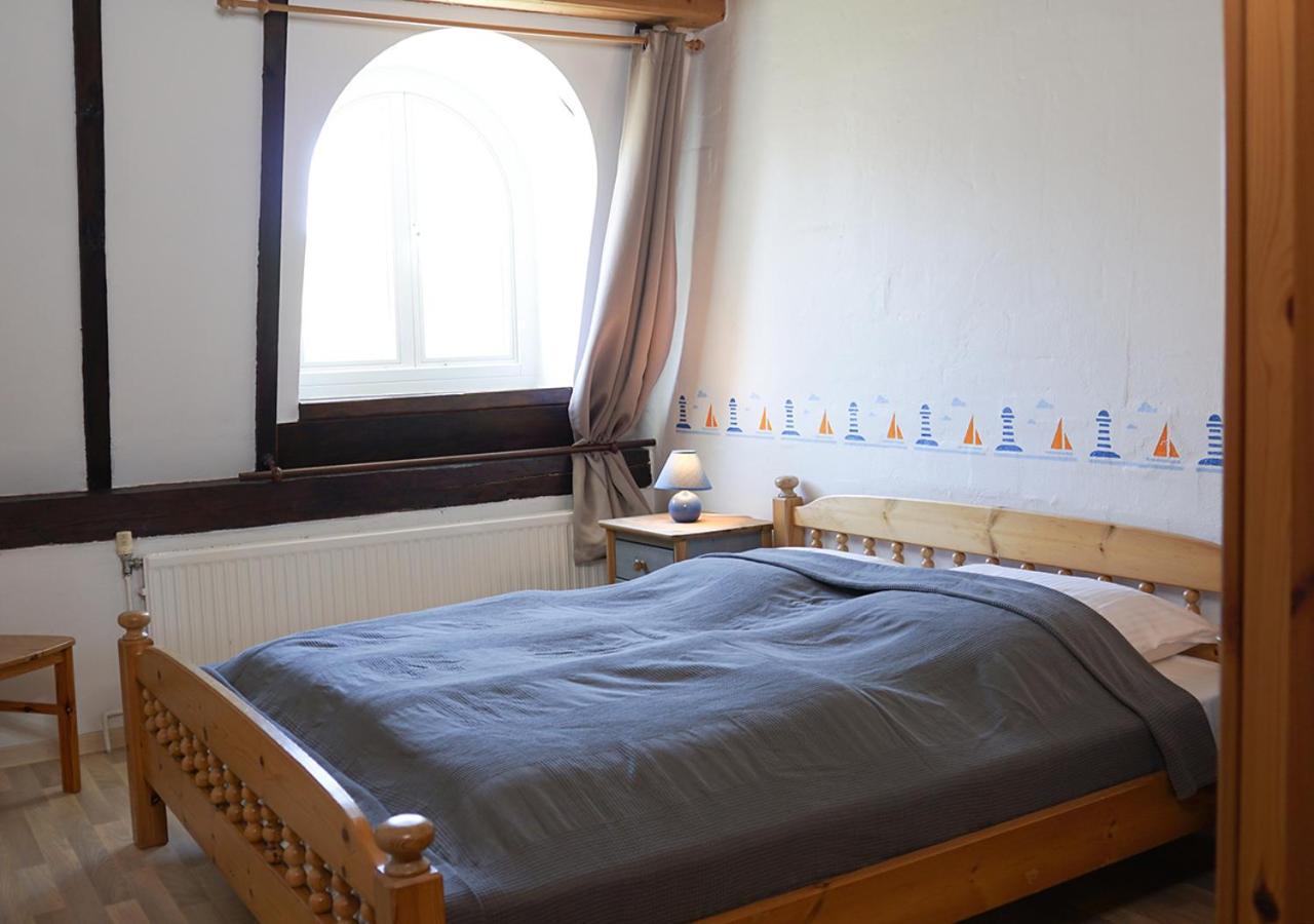 Landlord Apartment *