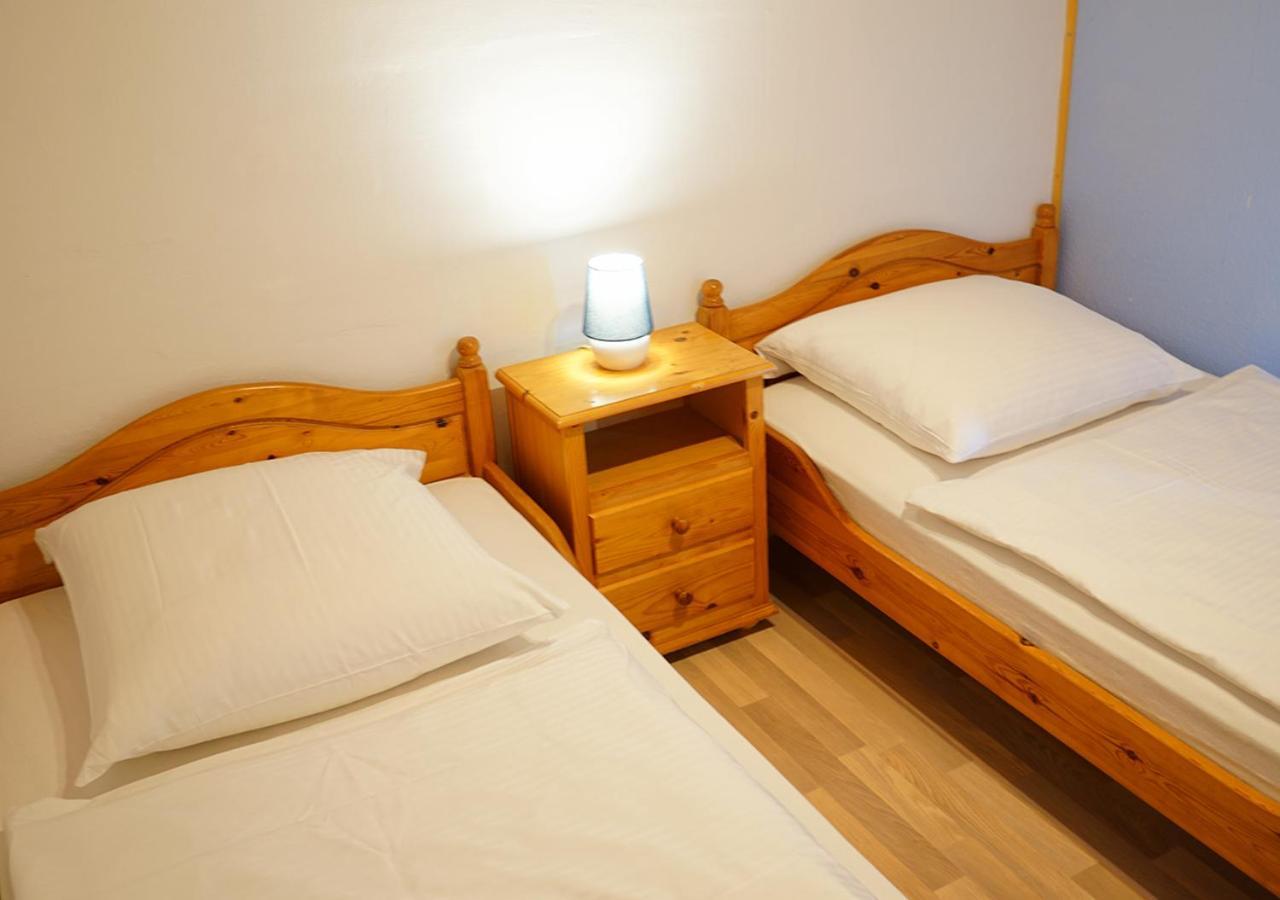 Apartment Landlord